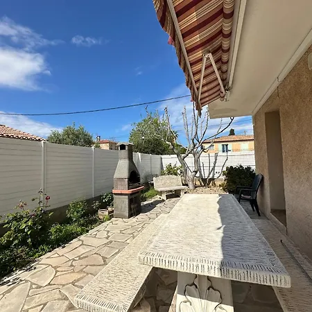 Apartment Bas De Terrasse&clim à Pieds *